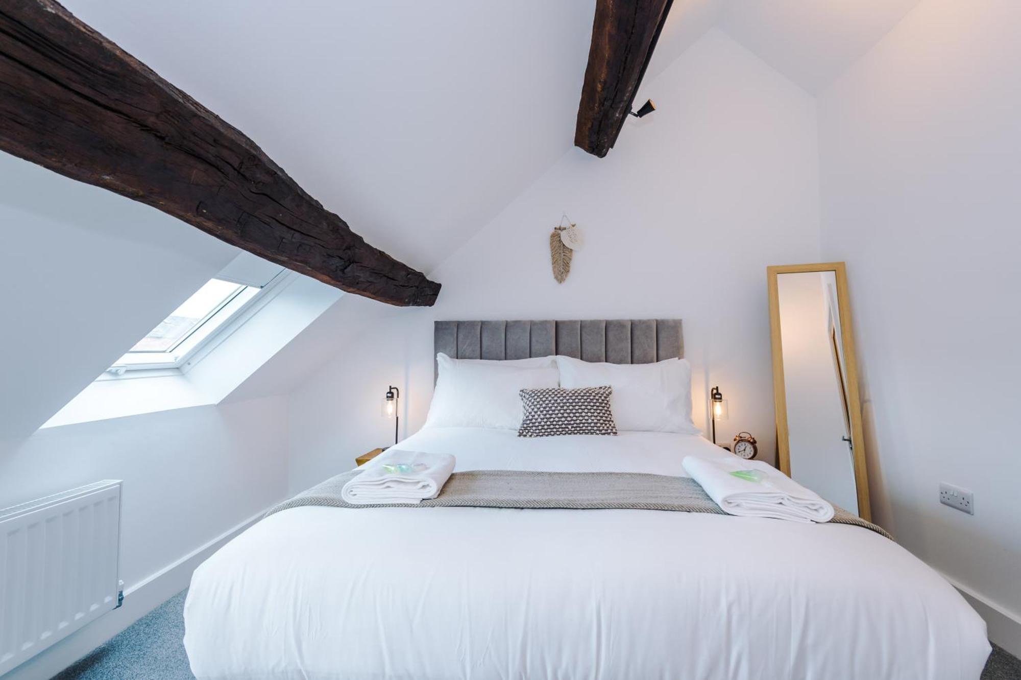 Number 21: A Breathtaking Chester Cottage With Parking Mollington  Exterior foto